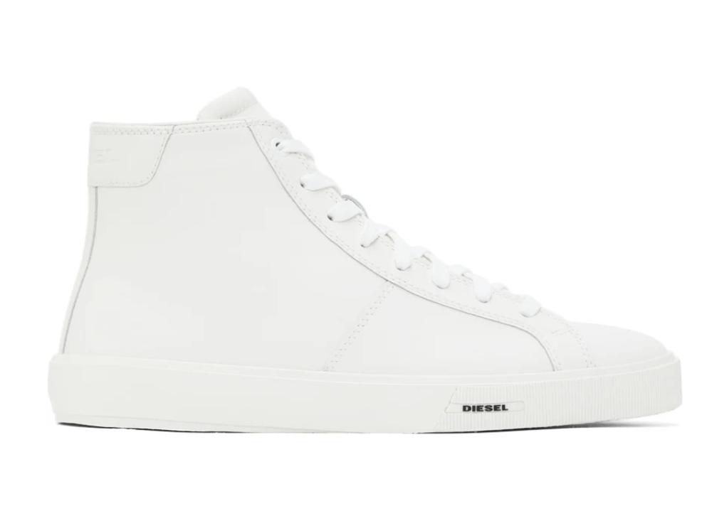  Image courtesy of SSENSE online stores.