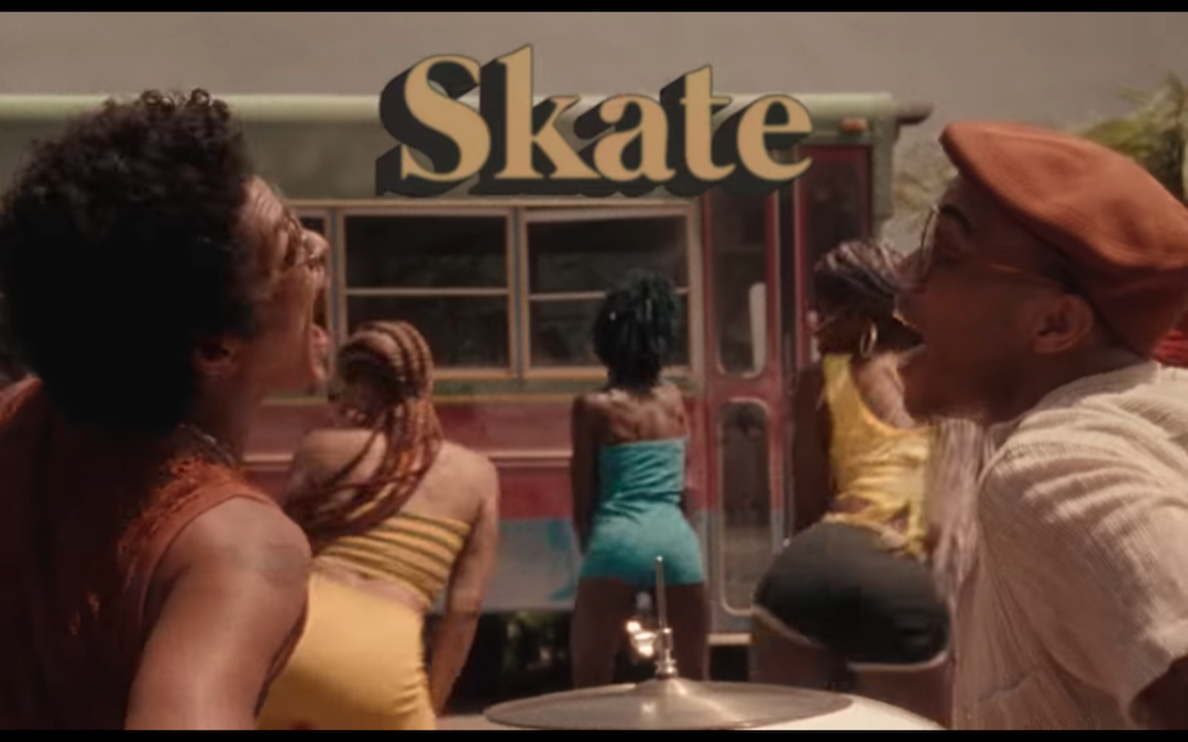 Bruno Mars + Anderson .Paak (Silk Sonic) – Skate