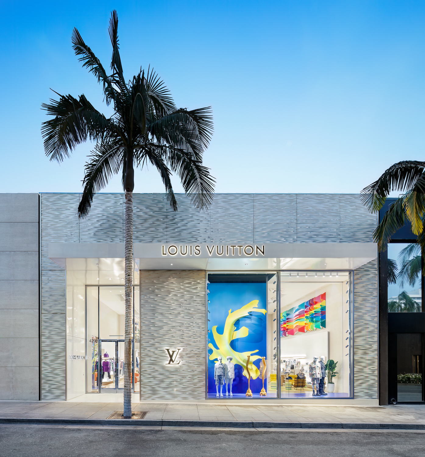 Louis Vuitton Pop-Up Opens On Rodeo Drive